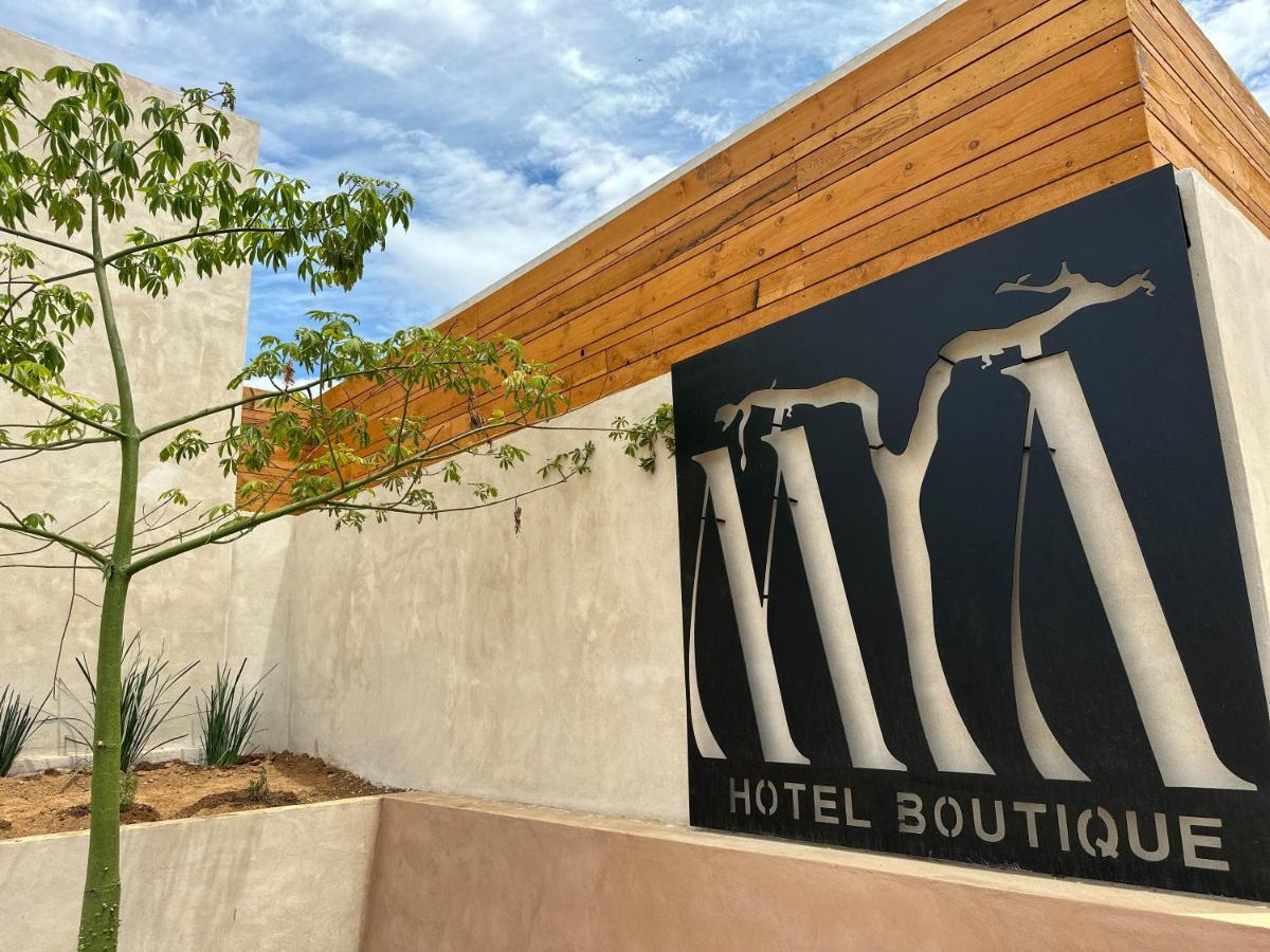 Casa Olivea - Mya Hotel บาเย เด กัวลาลูเป ภายนอก รูปภาพ